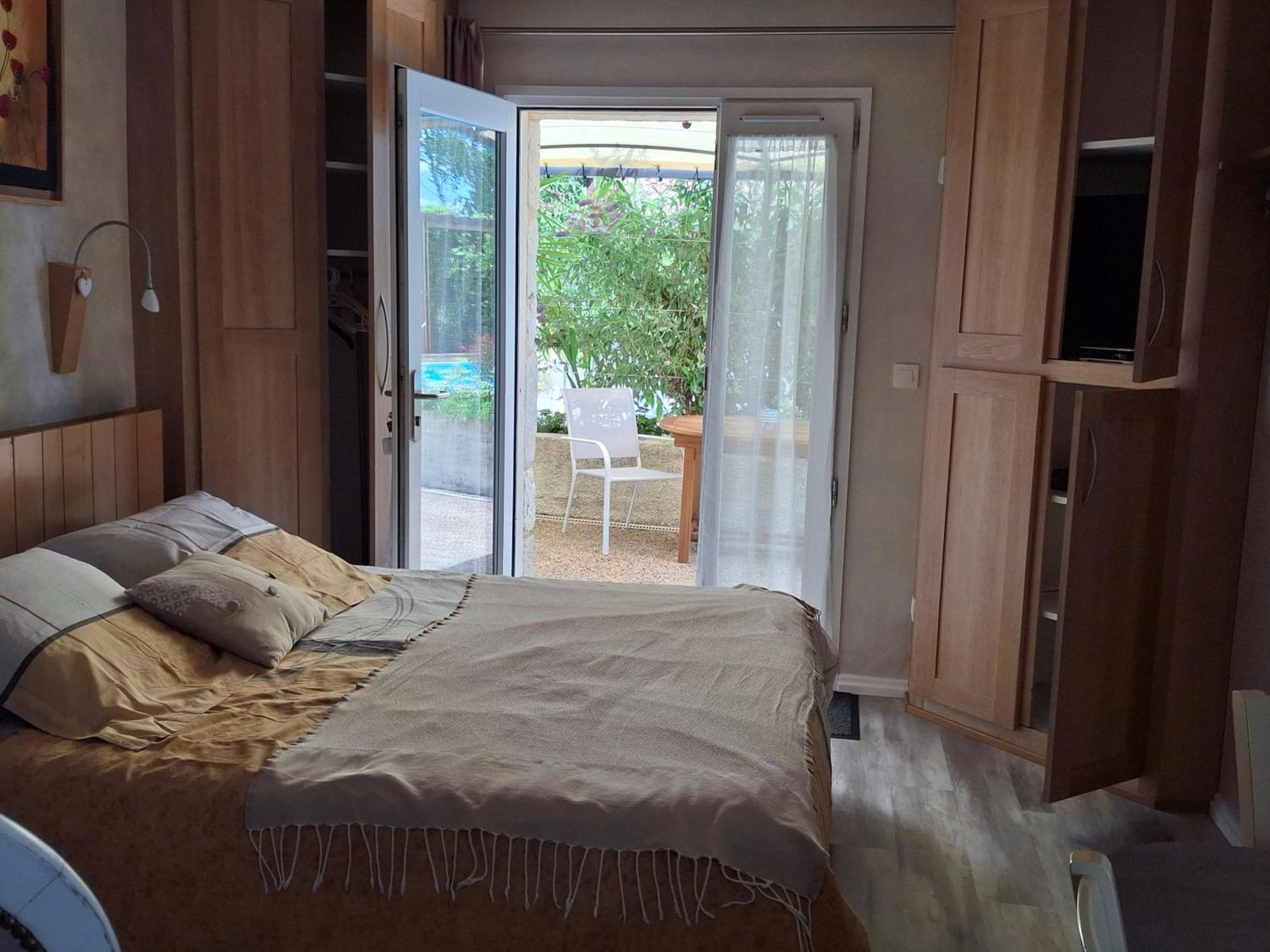 Aux Blanches Pierres Apartamento Fumel Exterior foto