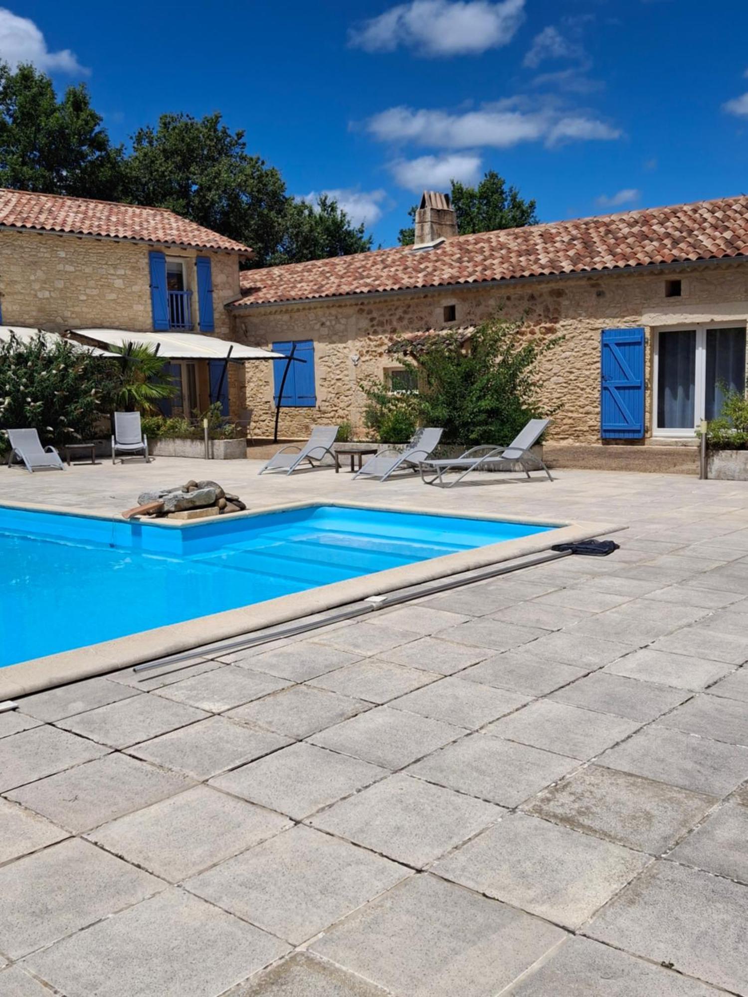 Aux Blanches Pierres Apartamento Fumel Exterior foto
