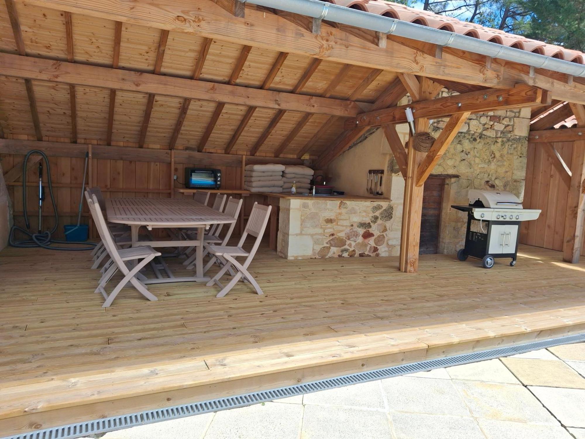Aux Blanches Pierres Apartamento Fumel Exterior foto