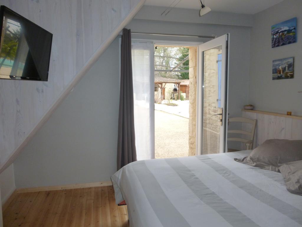 Aux Blanches Pierres Apartamento Fumel Exterior foto